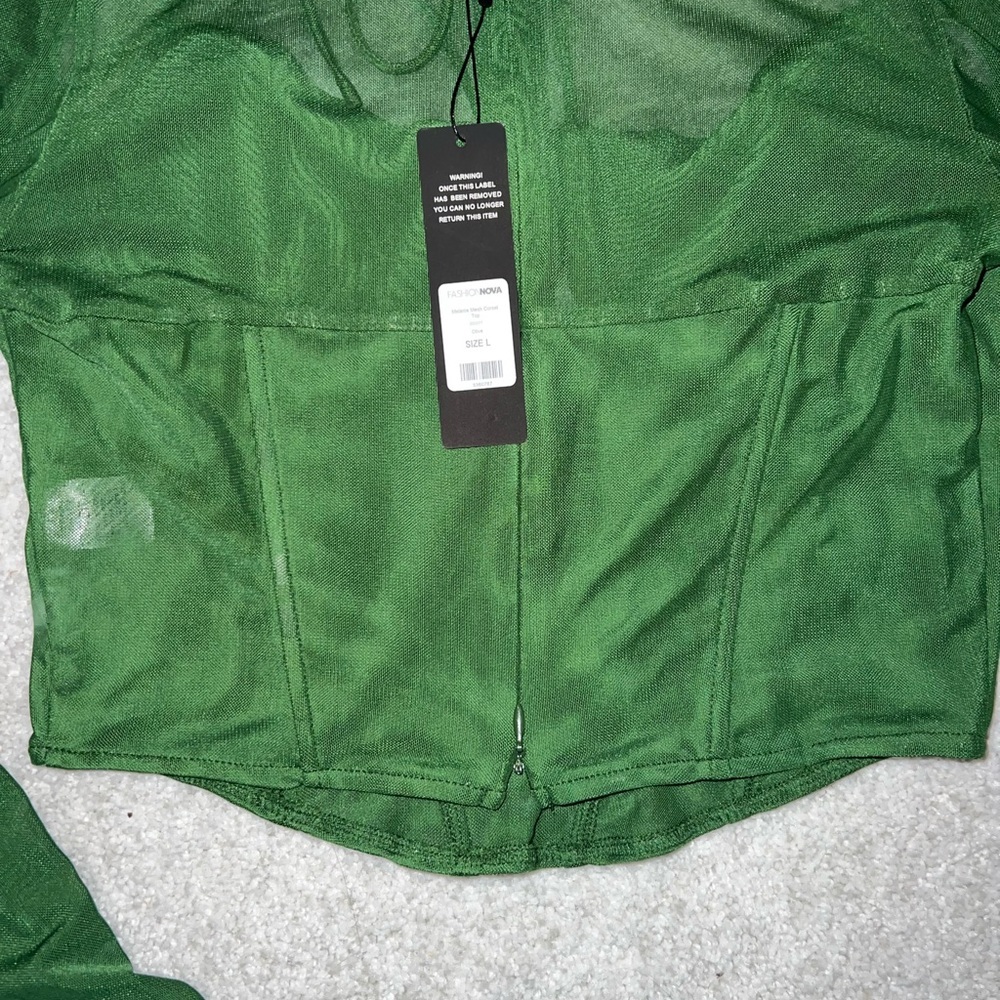 Fashion nova- Size L - Picture 7 of 7